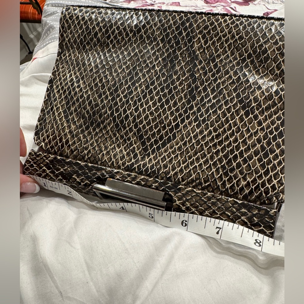COPY - SNAKE PRINT PURSE - Picture 8 of 12